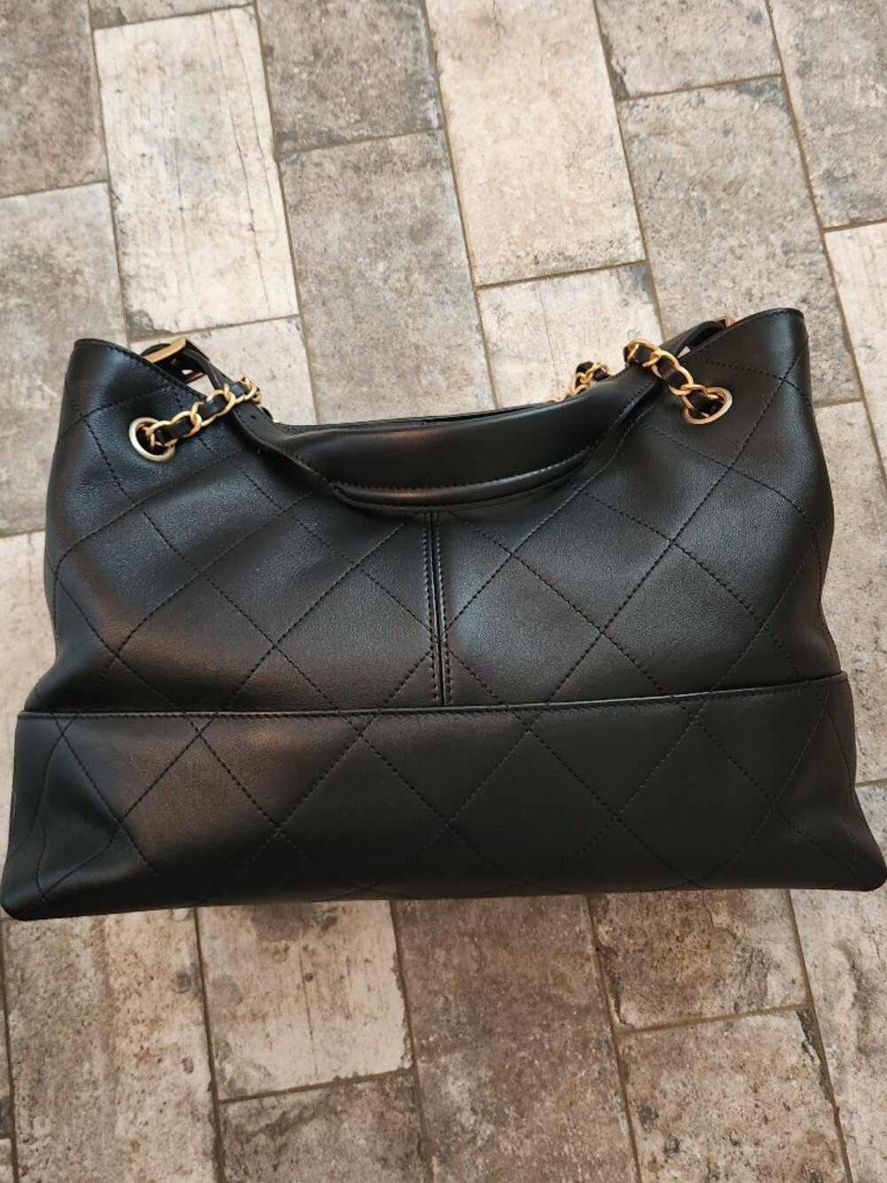 Chanel  25A Tote Shopping Bag, Authentic - Picture 4 of 11